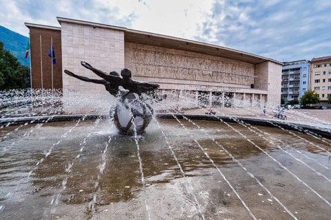 Naiad fountain in front of Casa Littoria