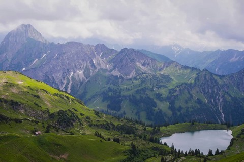 Panorama from the Zeigersattel to the Seealpsee