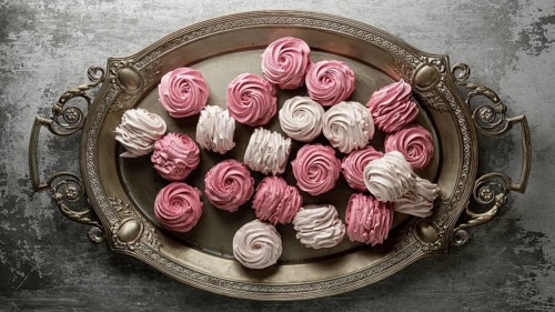 Arrangement delicious sweet goodies 2