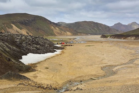 Campsite in the Landmannalaugar valley in the Fjallabak Nature Reserve