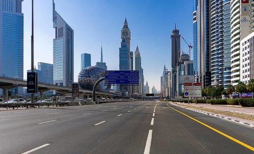 Complete closure of Sheik Zayed Road in the direction of Abu Dhabi