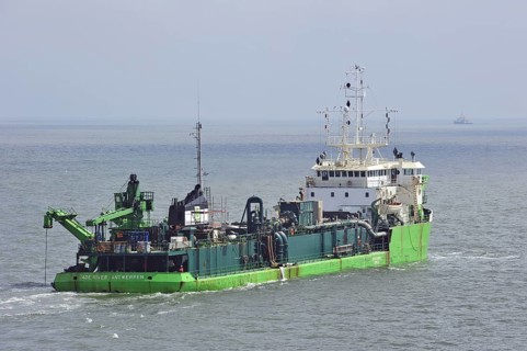 The dredger Jade River on the North Sea