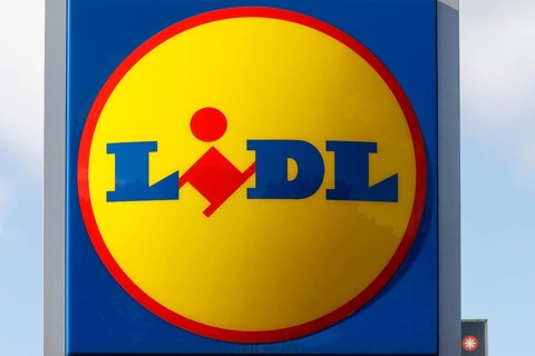 Sign with Lidl logo