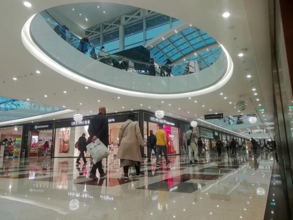 Sierra nevada shopping centre