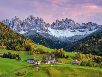 Church of St. Magdalena at sunset