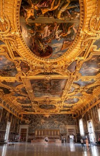 Decorated ceiling