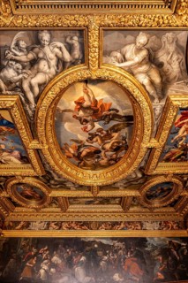 Decorated ceiling