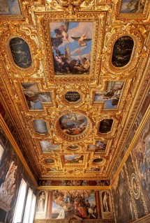 Decorated ceiling