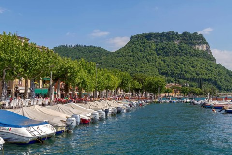 Lake promenade