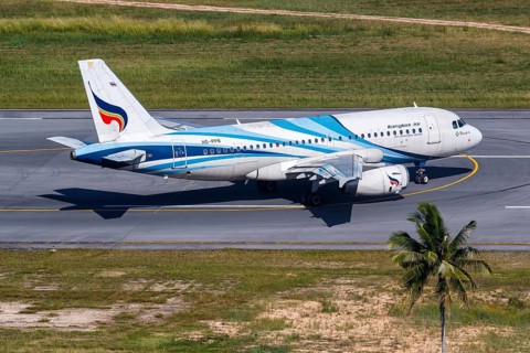 A Bangkok Air Airbus A319 aircraft with the registration HS-PPB at Koh Samui Airport