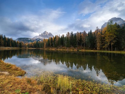 Autumn at Lago d'Antorno