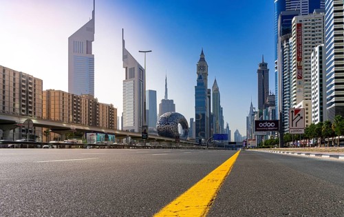 Complete closure of Sheik Zayed Road in the direction of Abu Dhabi