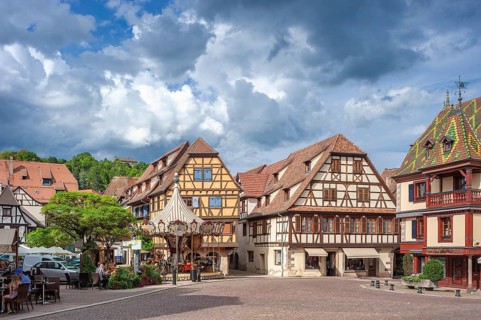 Half-timbered ensemble on Place de l'Etoile