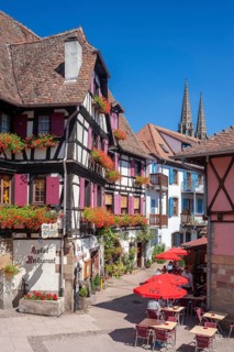 Half-timbered facade of the Hotel Restaurant Zum Schnogaloch
