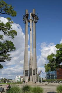 Memorial to the fallen shipyard workers of 1970
