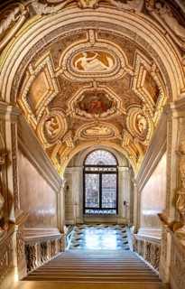 Magnificent staircase decorated with frescoes