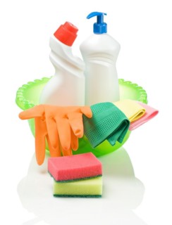 Basin with objects for cleaning