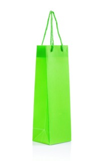 A single green paper bag insulates