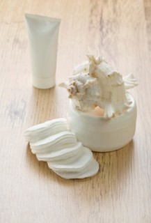 Articles for care and mussel shells
