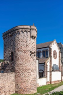 Defence defence tower of the historic city wall and synagogue at the Neher city gate