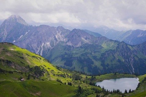 Panorama from the Zeigersattel to the Seealpsee