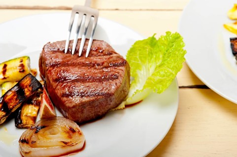Grilled fresh beef filet mignon and vegetables