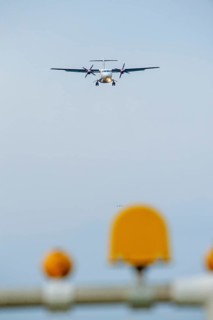 Landing propeller aircraft
