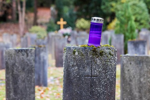 Air raid victims' field for the victims of the Second World War during an air raid
