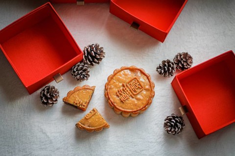 Chinese mooncakes and pinecones symbolizing the Mid-Autumn Festival