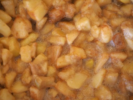 Apple jam cooking