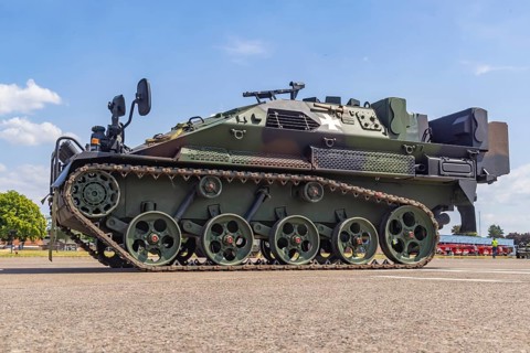 Light air defence system with weapon carrier OZELOT of the German Armed Forces