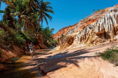 Gorge with sand formations