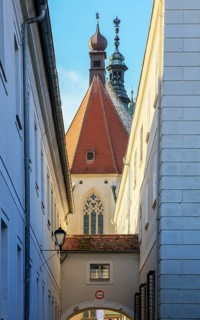 Piaristengasse and Piaristenkirche