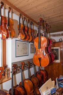 Violins and cellos from Geigenbau Rainer Leonhardt