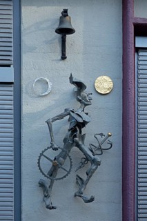 Metal figure at the valley station
