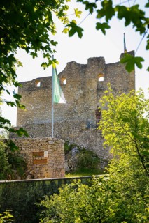 Derneck Castle