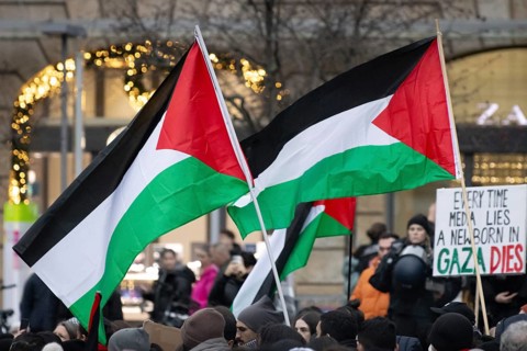 Hundreds of people take part in a pro-Palestine demonstration in Frankfurt am Main on 23 December 2023. The demonstration is accompanied by a massive police presence. Since a terrorist attack by Hamas...