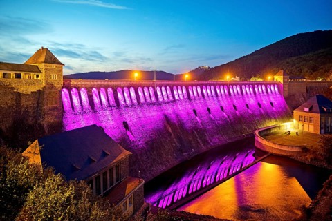 The Edersee dam wall illuminated by LED spotlights holds the German record as the longest permanently illuminated object