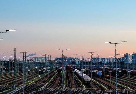 DB Cargo Halle marshalling yard. Over 1000 LED lights illuminate the shunting routes