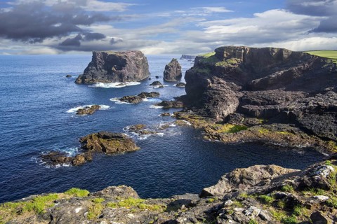 Sea stacks and sea cliffs at Eshaness