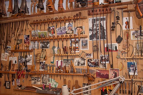 Violin making workshop of violin maker Rainer Leonhardt