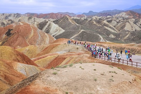 Colourful badlands in the Zhangye National Geopark