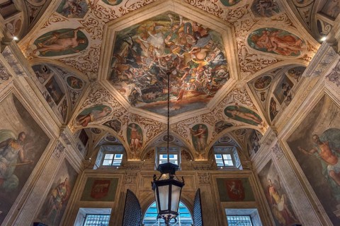 Ceiling frescoes in the entrance hall of Palazzo Cattaneo Adorno