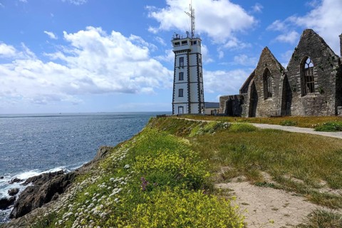 Semaphore, ruins of Saint-Mathieu Abbey on the Pointe Saint-Mathieu, Plougonvelin, Finistere