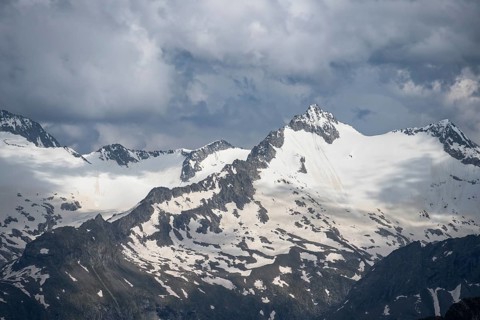 Glaciated rocky mountain peaks, Hornspitze summit, Zillertal Alps, Tyrol, Austria, Europe