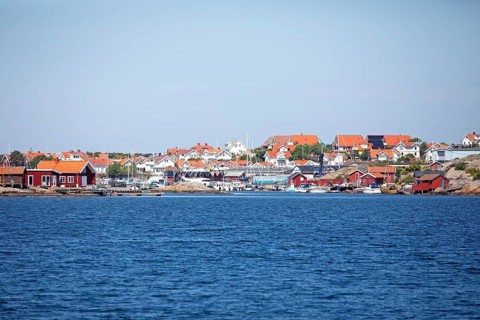 View of Hoenoe, Hoenoe archipelago island, Oeckeroe municipality, Vaestra Goetalands laen province,