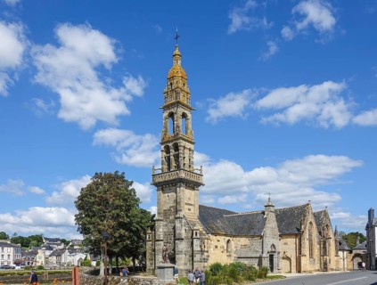 Saint-Sauveur church on the Riviere du Faou on the Rade de Brest, Le Faou, Finistere Penn ar Bed