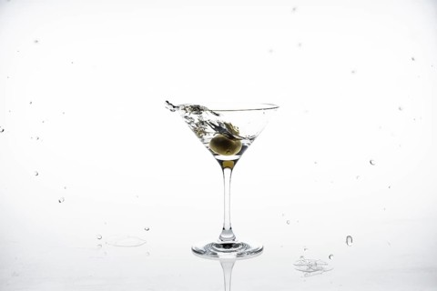Cocktail Martini, white background, studio shot