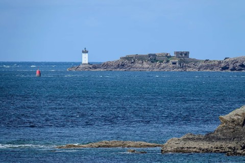 Phare and Fort de Kermorvan near Le Conquet, seen from Pointe Saint-Mathieu, Plougonvelin,