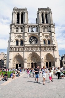 Notre Dame de Paris Cathedral, west facade, Ile de la Cite, Paris, France, Europe